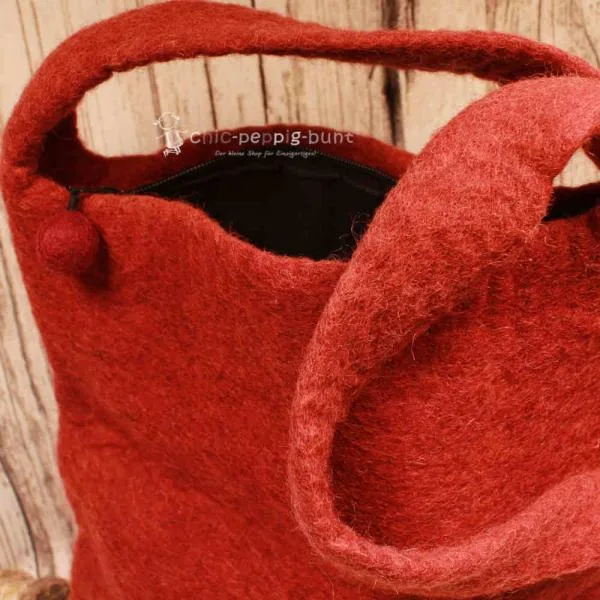 Umhängetasche filz rot Perlen bestickt - handtasche filz rot sterne perlen (1)